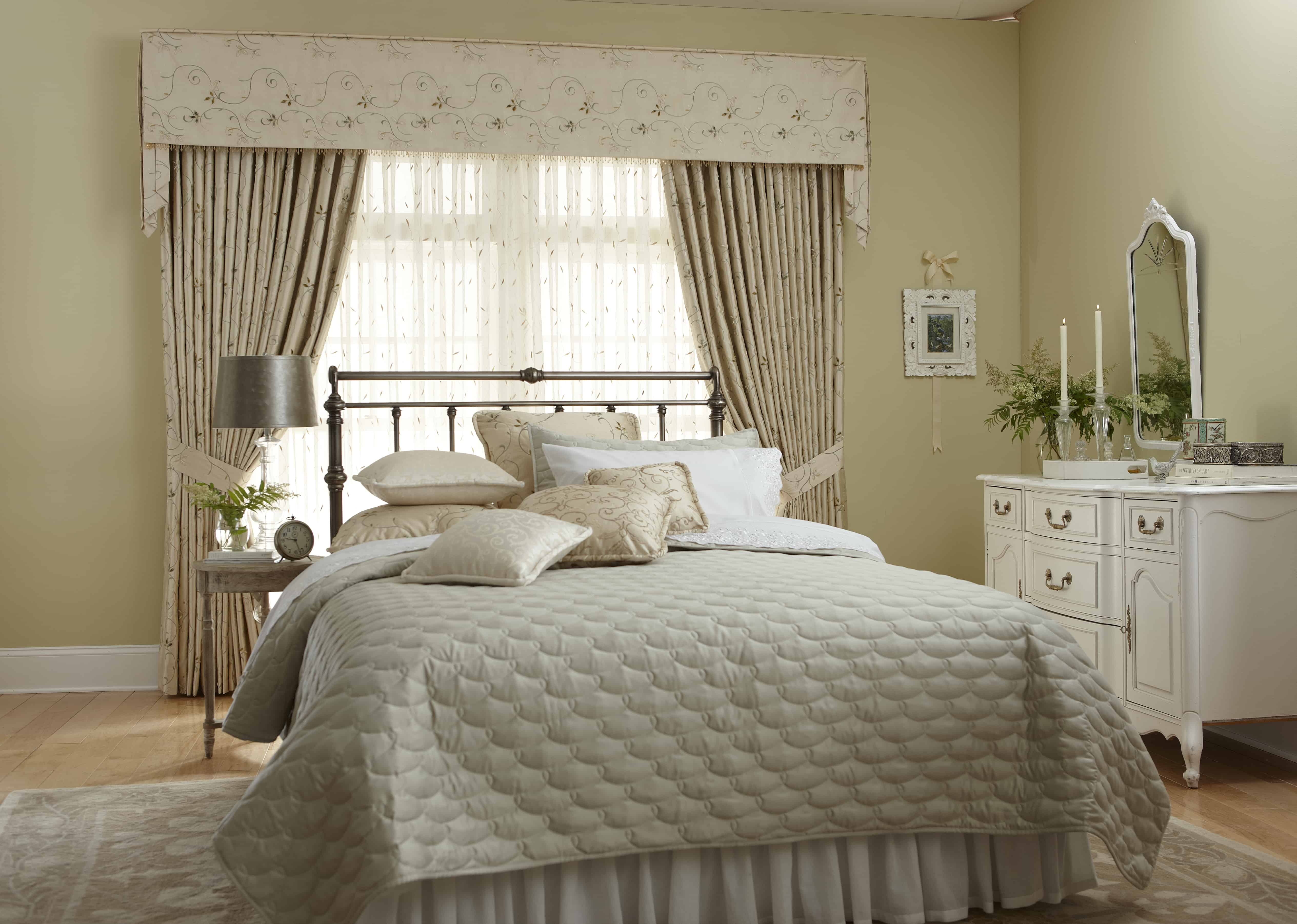 bedroom with draperies and tiebacks